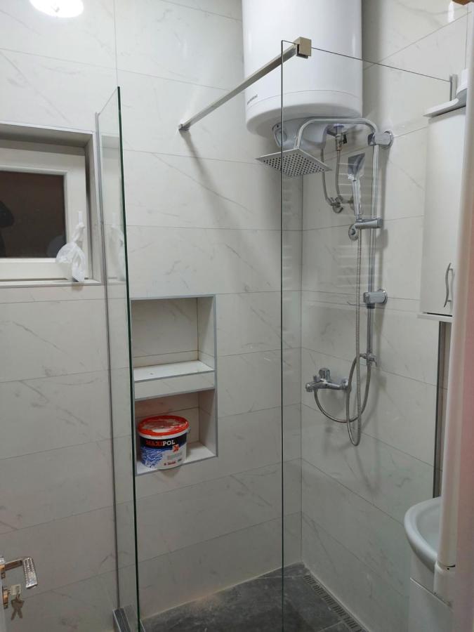 Apartman Mikikiki Belgrad Exterior foto